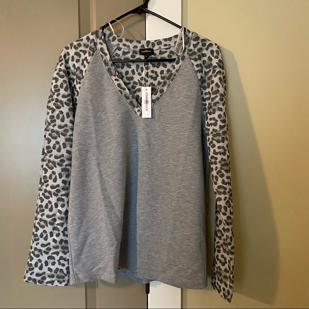 CosaBella Gray Leopard Pajama Top Size M